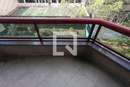 Apartamento à venda com 465m², 4 quartos e 5 vagasSuíte _ Varanda