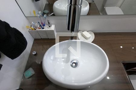 Apartamento à venda com 465m², 4 quartos e 5 vagasBanheiro da Suíte 3