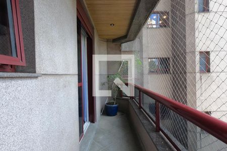 Apartamento à venda com 465m², 4 quartos e 5 vagasSuíte 4 _ Varanda