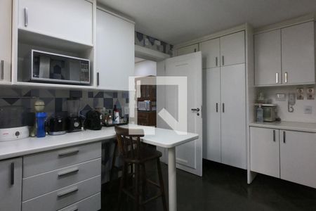 Apartamento à venda com 465m², 4 quartos e 5 vagasCozinha