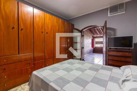 Casa à venda com 192m², 3 quartos e 2 vagas Casa à venda com 192m², 3 quartos e 2 vagasQuarto 1
