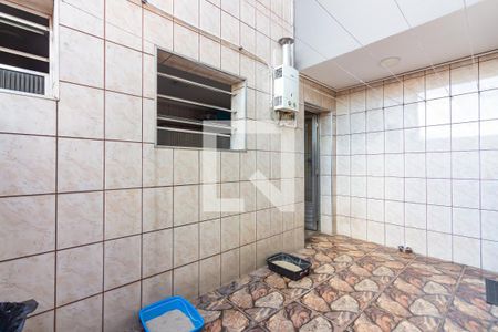 Casa à venda com 192m², 3 quartos e 2 vagas Casa à venda com 192m², 3 quartos e 2 vagasQuintal