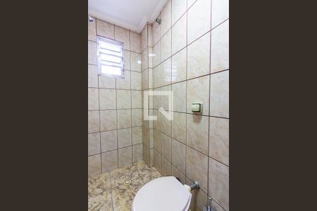 Casa à venda com 192m², 3 quartos e 2 vagas Casa à venda com 192m², 3 quartos e 2 vagasBanheiro de Serviço