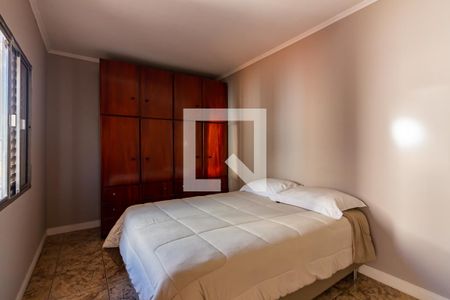 Casa à venda com 192m², 3 quartos e 2 vagas Casa à venda com 192m², 3 quartos e 2 vagasQuarto 2