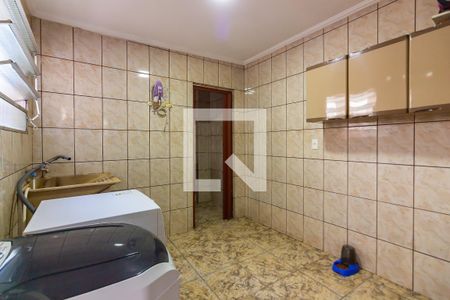 Casa à venda com 192m², 3 quartos e 2 vagas Casa à venda com 192m², 3 quartos e 2 vagasÁrea de Serviço