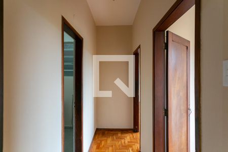 Corredor de apartamento para alugar com 2 quartos, 75m² em Centro, Belo Horizonte