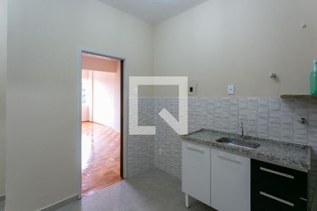 Apartamento para alugar com 75m², 2 quartos e sem vagaCozinha