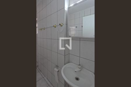 Banheiro  de apartamento para alugar com 1 quarto, 45m² em José Menino, Santos