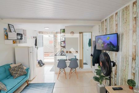 Studio - Quarto / Cozinha de kitnet/studio para alugar com 1 quarto, 22m² em Jardim Ivana, São Paulo