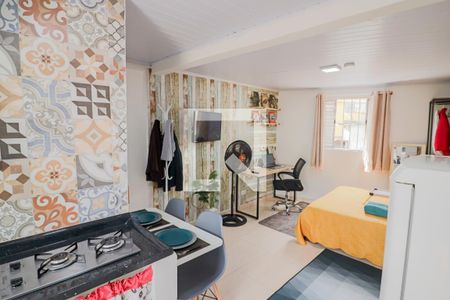 Studio - Quarto / Cozinha de kitnet/studio para alugar com 1 quarto, 22m² em Jardim Ivana, São Paulo