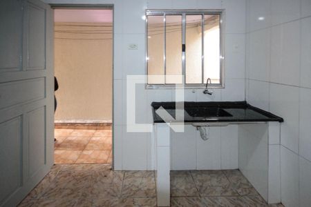 Cozinha de casa para alugar com 1 quarto, 50m² em Parque Independência, São Paulo