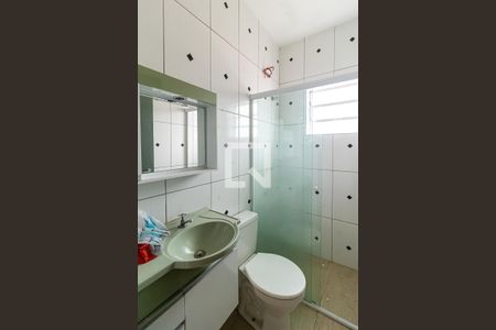 Banheiro de casa para alugar com 1 quarto, 50m² em Vila Santo Antônio, Ferraz de Vasconcelos
