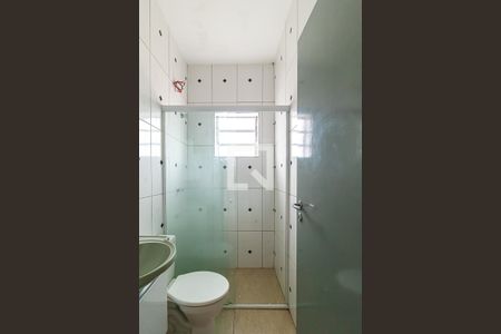 Banheiro de casa para alugar com 1 quarto, 50m² em Vila Santo Antônio, Ferraz de Vasconcelos