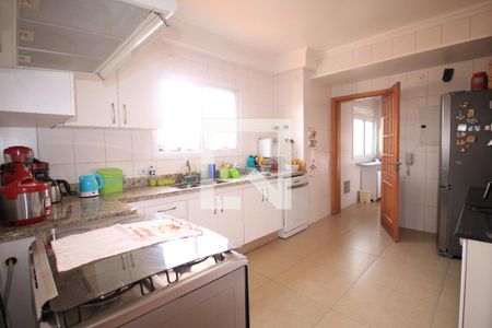 Apartamento à venda com 129m², 4 quartos e 4 vagasCozinha