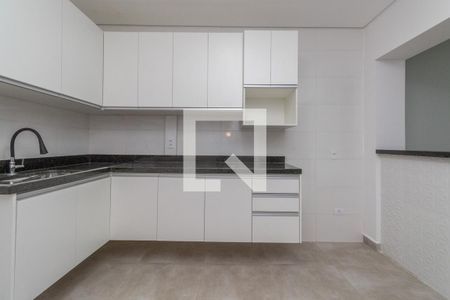 Casa para alugar com 170m², 3 quartos e 2 vagas Casa para alugar com 170m², 3 quartos e 2 vagasCozinha