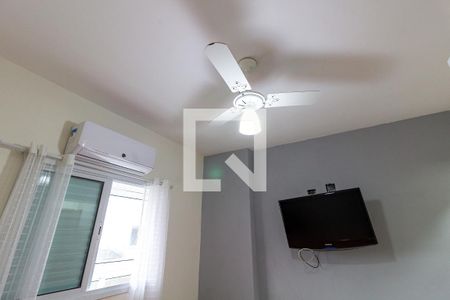 Apartamento para alugar com 76m², 2 quartos e 1 vagaDetalhe da suíte