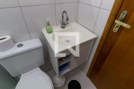 Apartamento para alugar com 76m², 2 quartos e 1 vagaDetalhe do banheiro social