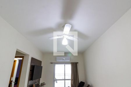 Detalhe da sala de apartamento para alugar com 2 quartos, 76m² em Vila Caiçara, Praia Grande