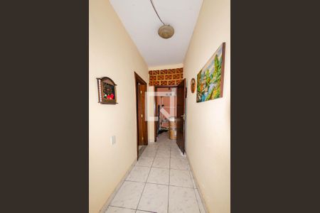 Casa à venda com 460m², 2 quartos e 2 vagas Casa à venda com 460m², 2 quartos e 2 vagasCorredor