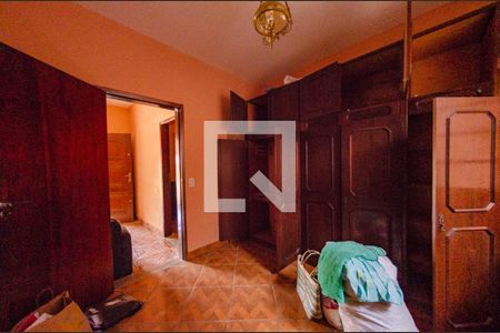 Casa à venda com 460m², 2 quartos e 2 vagas Casa à venda com 460m², 2 quartos e 2 vagasQuarto