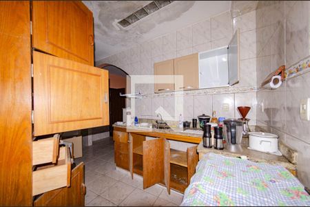 Casa à venda com 460m², 2 quartos e 2 vagas Casa à venda com 460m², 2 quartos e 2 vagasCozinha