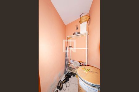 Casa à venda com 460m², 2 quartos e 2 vagas Casa à venda com 460m², 2 quartos e 2 vagasQuartinho