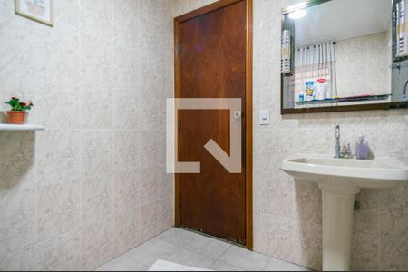 Lavabo de casa para alugar com 2 quartos, 350m² em Jardim Sao Jose, São Paulo