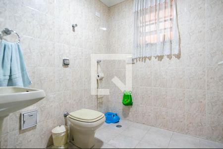 Lavabo de casa para alugar com 2 quartos, 350m² em Jardim Sao Jose, São Paulo