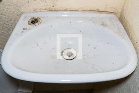 Casa à venda com 236m², 6 quartos e sem vagaLavabo