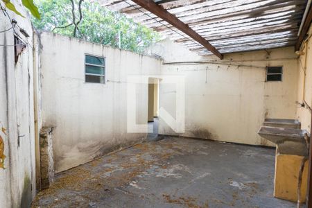 Casa à venda com 236m², 6 quartos e sem vagaÁrea de Serviço