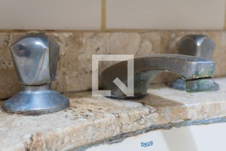 Apartamento à venda com 64m², 2 quartos e sem vagaBanheiro