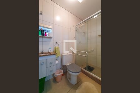 Casa à venda com 140m², 4 quartos e 1 vaga Casa à venda com 140m², 4 quartos e 1 vagaBanheiro de Serviço