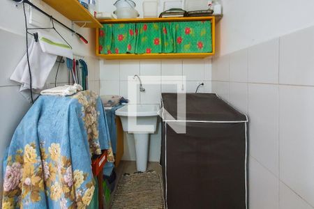 Casa à venda com 140m², 4 quartos e 1 vaga Casa à venda com 140m², 4 quartos e 1 vagaLavanderia