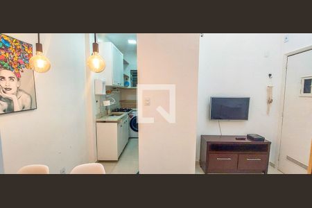 Sala de kitnet/studio para alugar com 1 quarto, 27m² em Flamengo, Rio de Janeiro