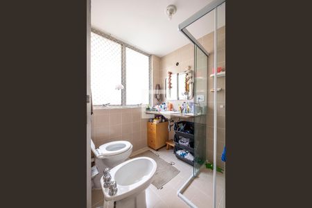 Apartamento à venda com 122m², 3 quartos e 1 vagaSuíte - Banheiro