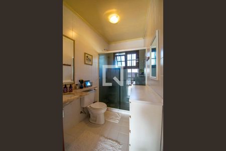 Casa à venda com 250m², 4 quartos e 2 vagasBanheiro da Suíte