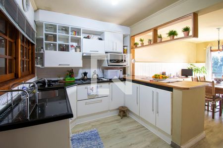 Casa à venda com 250m², 4 quartos e 2 vagasCozinha