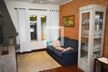 Casa à venda com 4 quartos, 180m² em Jardim Guanca, São Paulo