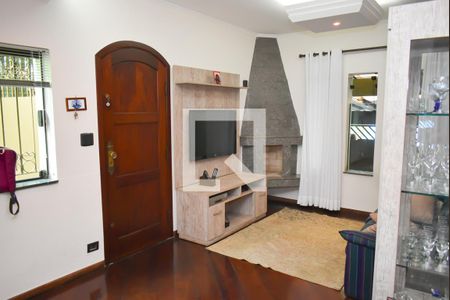 Casa à venda com 4 quartos, 180m² em Jardim Guanca, São Paulo