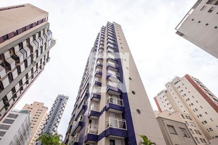 Apartamento à venda com 93m², 3 quartos e 2 vagas Apartamento à venda com 93m², 3 quartos e 2 vagasFachada