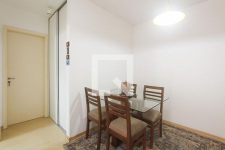 Sala de apartamento para alugar com 1 quarto, 45m² em Humaitá, Porto Alegre