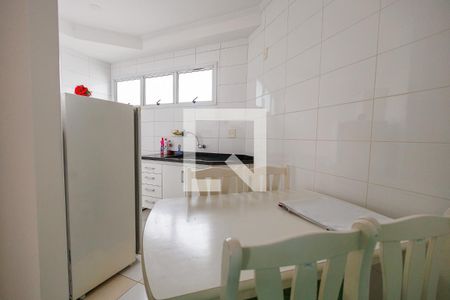 Apartamento para alugar com 68m², 2 quartos e 1 vaga Apartamento para alugar com 68m², 2 quartos e 1 vagaCozinha e Área de Serviço