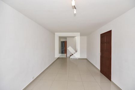 Sala de casa à venda com 3 quartos, 122m² em Jardim Monte Kemel, São Paulo