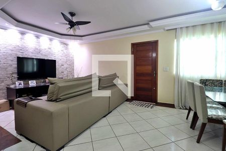 Sala de casa de condomínio à venda com 3 quartos, 239m² em Vila Lucinda, Santo André