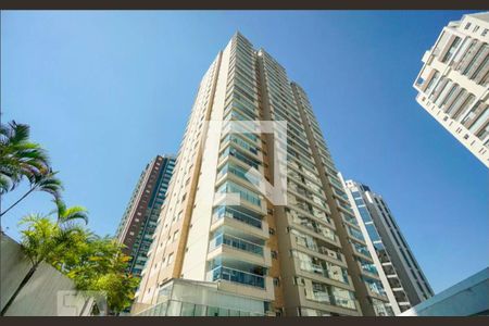 Apartamento à venda com 52m², 1 quarto e 1 vaga Apartamento à venda com 52m², 1 quarto e 1 vagaFachada