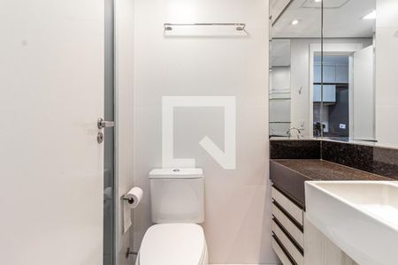 Banheiro de kitnet/studio para alugar com 1 quarto, 24m² em Indianópolis, São Paulo