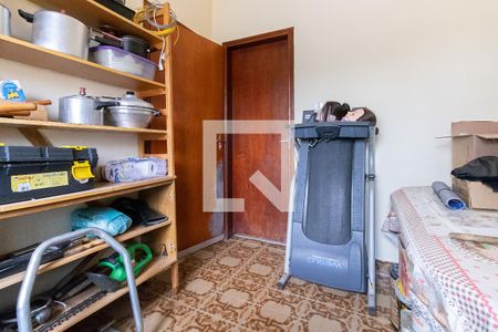 Casa à venda com 350m², 4 quartos e 4 vagasBanheiro de Serviço