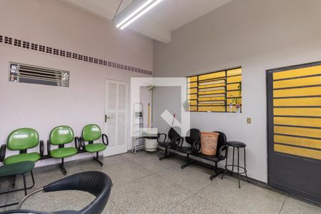 Casa à venda com 350m², 4 quartos e 4 vagasGaragem