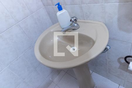 Casa à venda com 350m², 4 quartos e 4 vagasBanheiro de Serviço