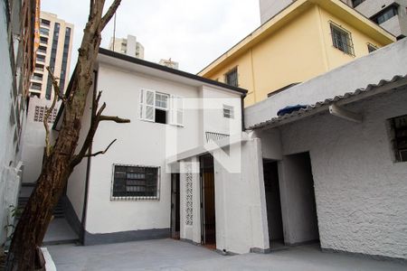 Casa à venda com 170m², 2 quartos e 1 vagaQuintal